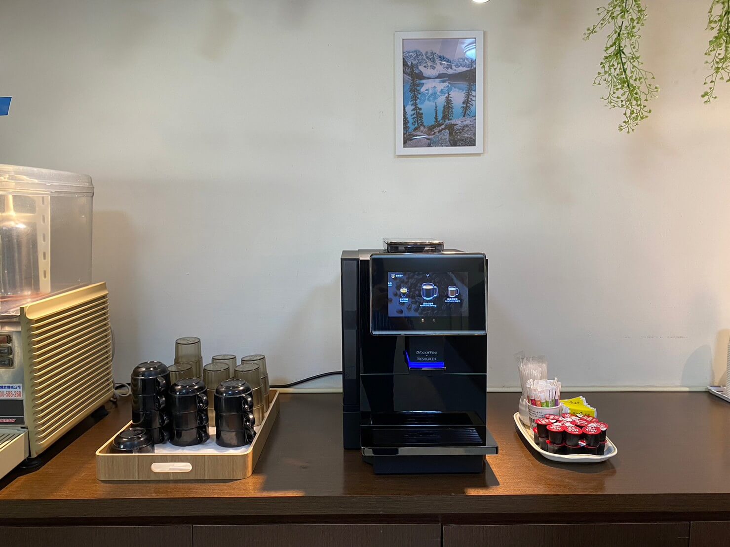 高雄小港汽車旅館BUFFET安裝全自動咖啡機C11