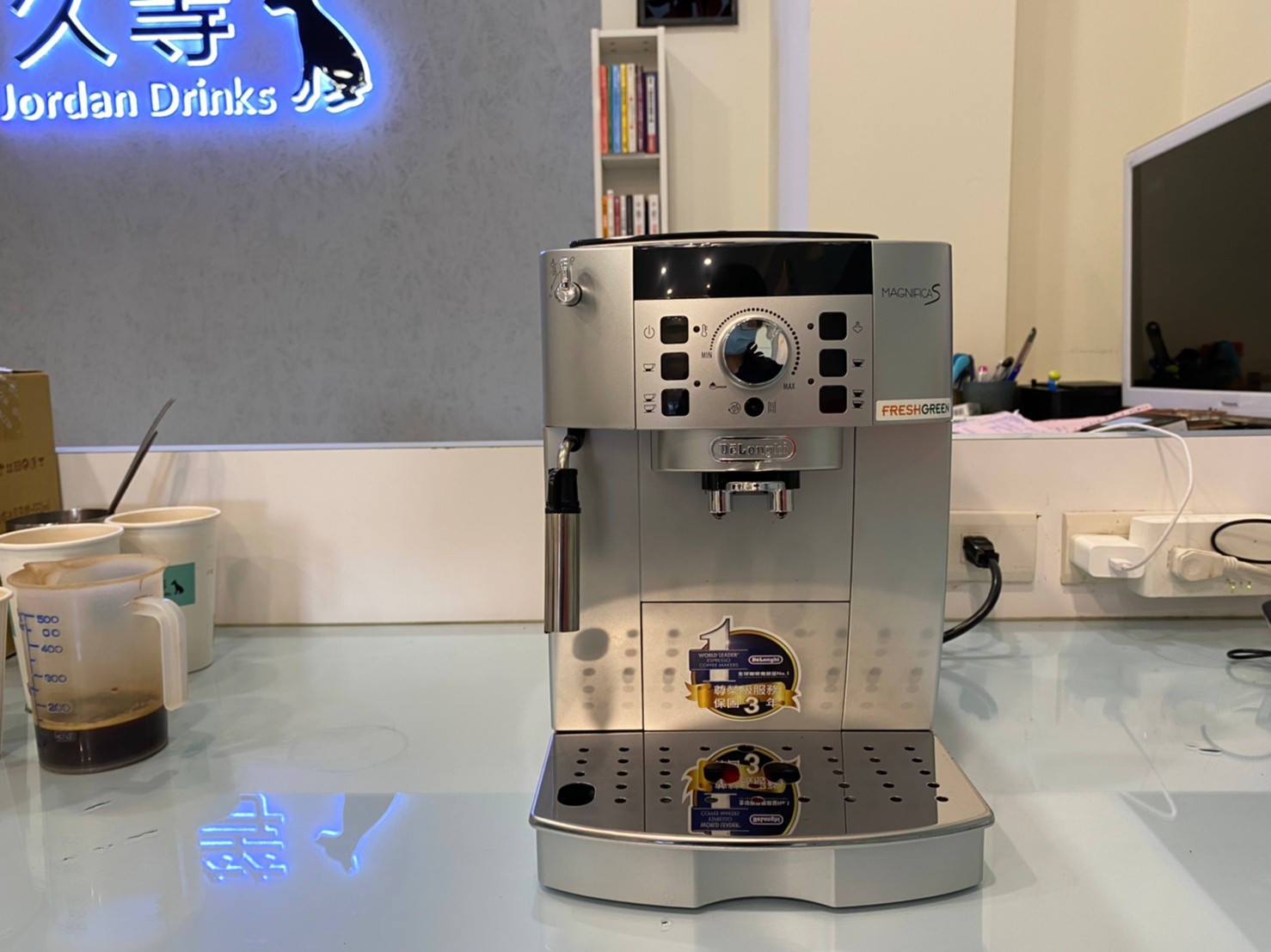 delonghi 風雅型 22.110.s 高雄 前鎮 久等 飲料店 全自動咖啡機