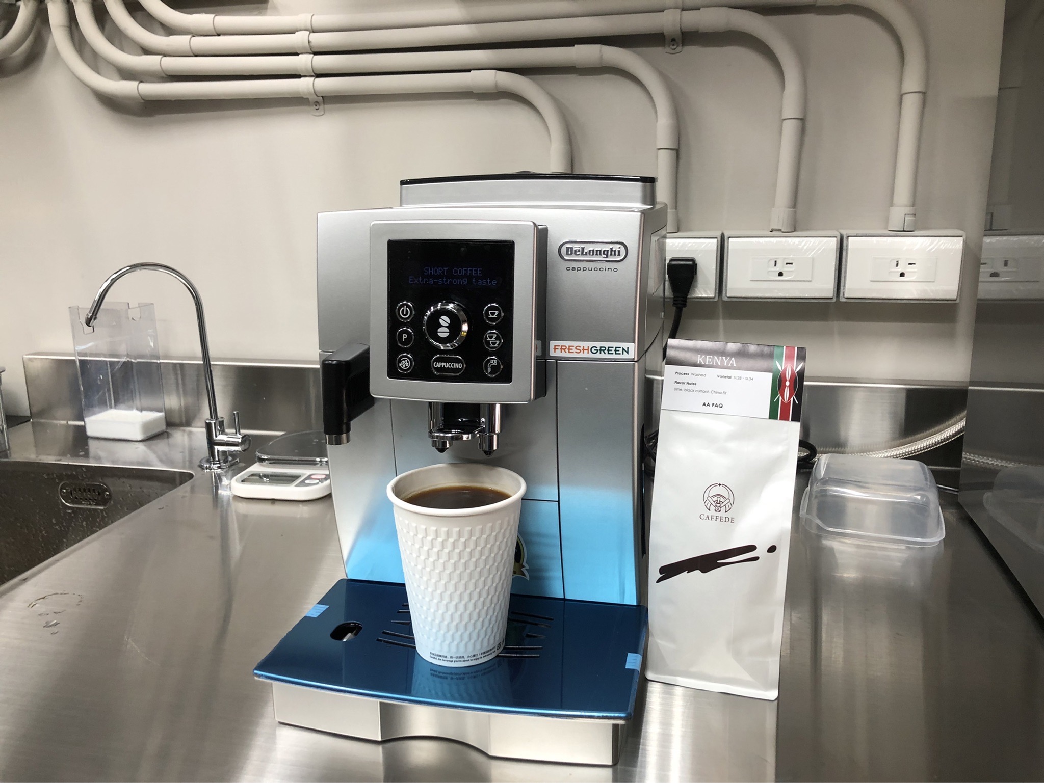 delonghi典華型 來吃吐司 全自動咖啡機 販售咖啡 義式咖啡 早餐咖啡 租賃咖啡機 台南 高雄 台中