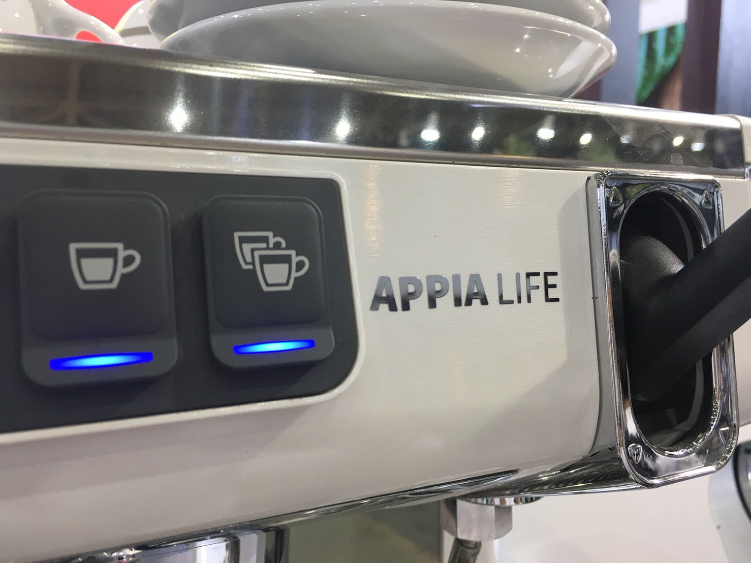 appia life 白 Simonelli 實用咖啡機 開店設備 咖啡吧台設備 台南 高雄 屏東 租賃 買賣