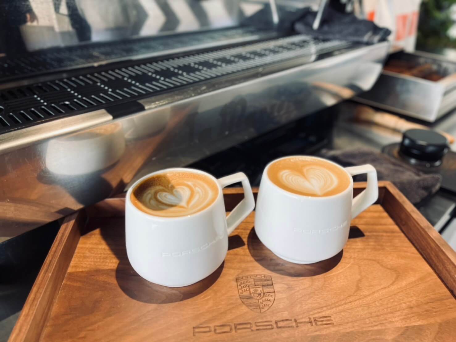 台中麗寶保時捷駕駛中心開幕活動 短租lamarzocco gb5雙孔 活動短租咖啡出杯 咖啡拉花