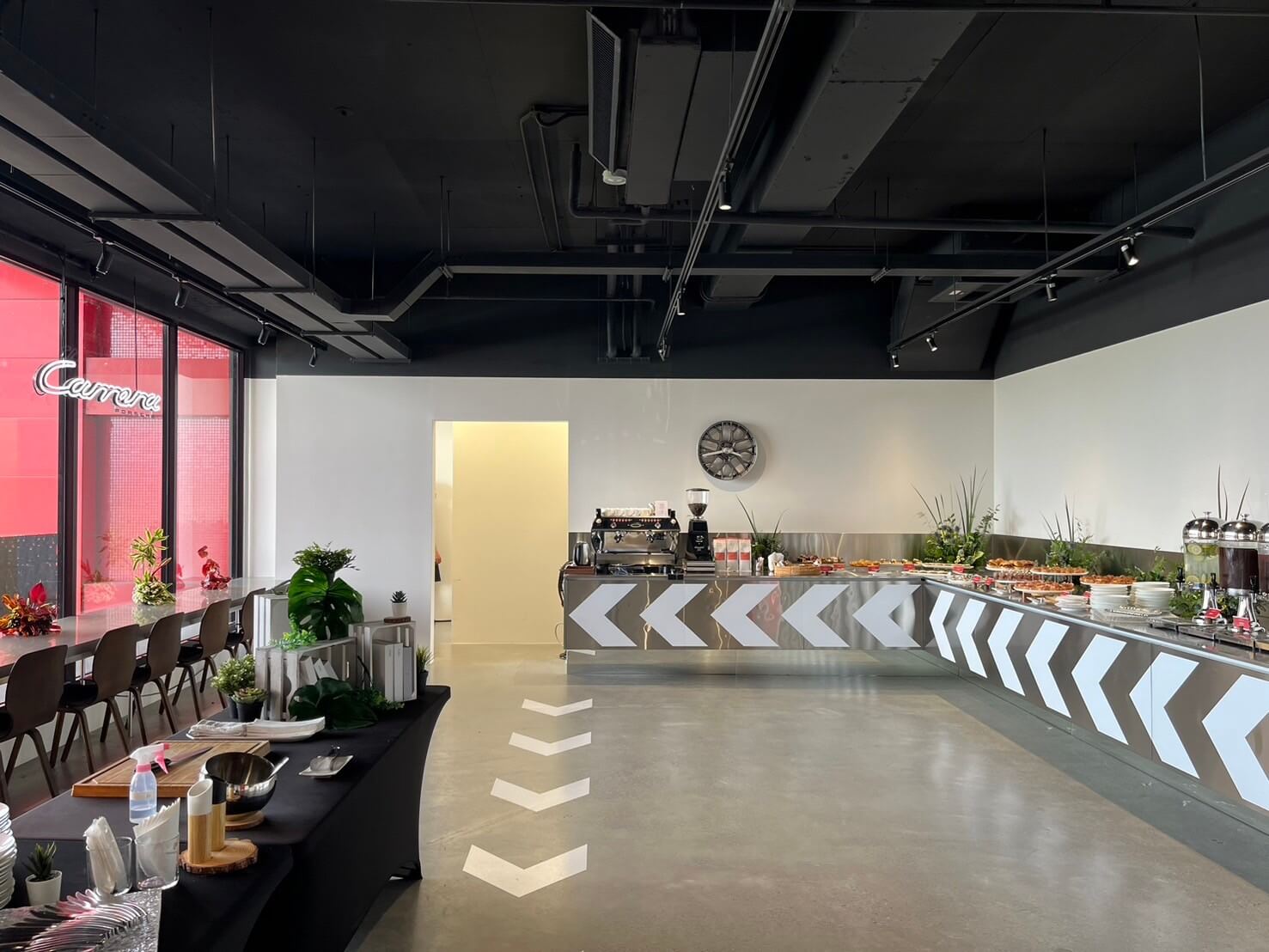 台中麗寶保時捷駕駛中心開幕活動 短租lamarzocco gb5雙孔 活動短租咖啡出杯 咖啡拉花